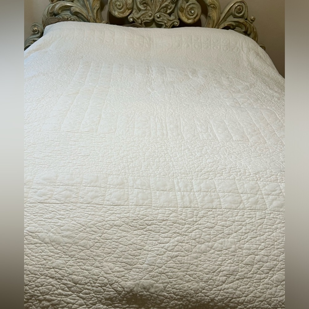 YO YO QUILT, SUFFOLK PUFF QUILT, NOSTALGIC HOME FASHIONS, QUEEN SIZE - Picture 10 of 11